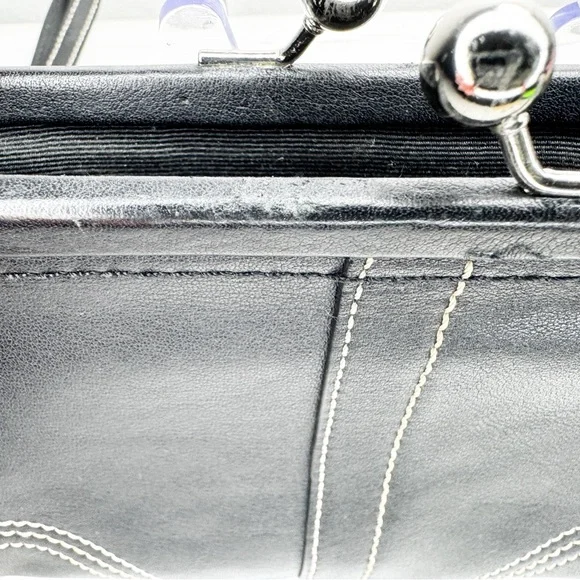 🖤 Coach Black Leather Kisslock Frame Wristlet Clutch - Picture 7 of 7